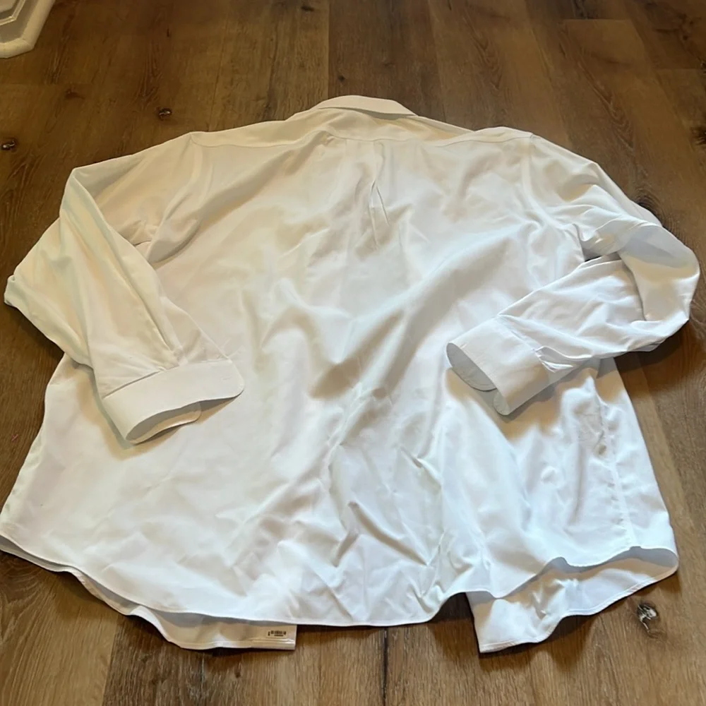 Men's Jos A Banks Travelers White Dress Shirt size 17-36 cotton